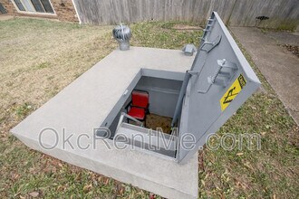 1104 Spruce Dr in Moore, OK - Building Photo - Building Photo