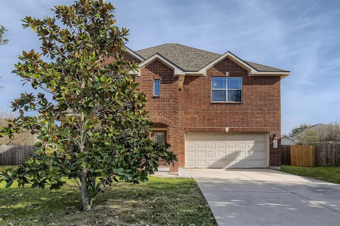 1104 Canoe Cove in Hutto, TX - Building Photo