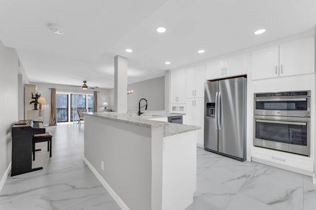 7192 Huntington Ln in Delray Beach, FL - Building Photo - Building Photo