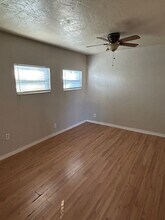 1735 Dodge Ave in Sarasota, FL - Building Photo - Building Photo