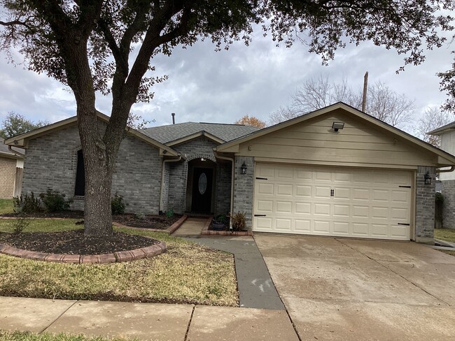 17046 Clan MacIntosh Dr