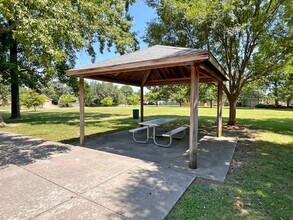 1253 Parkside Pl in Virginia Beach, VA - Building Photo - Building Photo