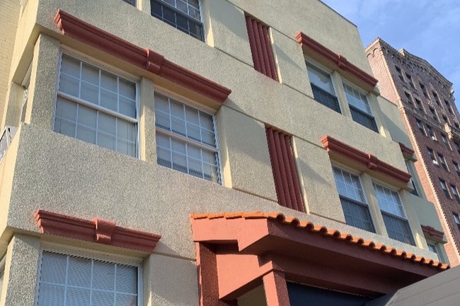 65 Prospect St, Unit B3 in East Orange, NJ - Building Photo - Building Photo