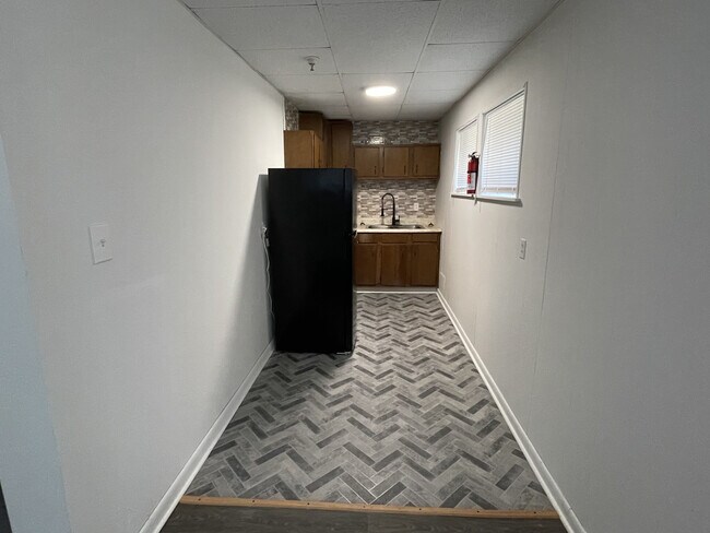 4633 Lyons View Pike in Knoxville, TN - Building Photo - Building Photo
