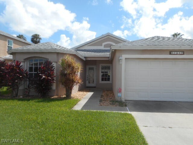 21647 Berwhich Run in Estero, FL - Foto de edificio - Building Photo