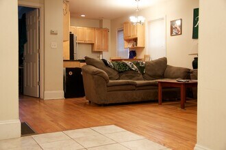 23 Aspinwall Ave, Unit 2 in Brookline, MA - Building Photo - Building Photo