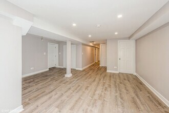 2626 N Ridgeway Ave in Chicago, IL - Building Photo - Building Photo