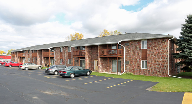 Hometown Apartments in Green Bay, WI - Foto de edificio - Building Photo