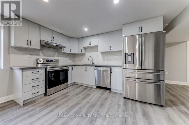 22 Sunderland Meadows Dr in Sunderland, ON - Building Photo - Building Photo