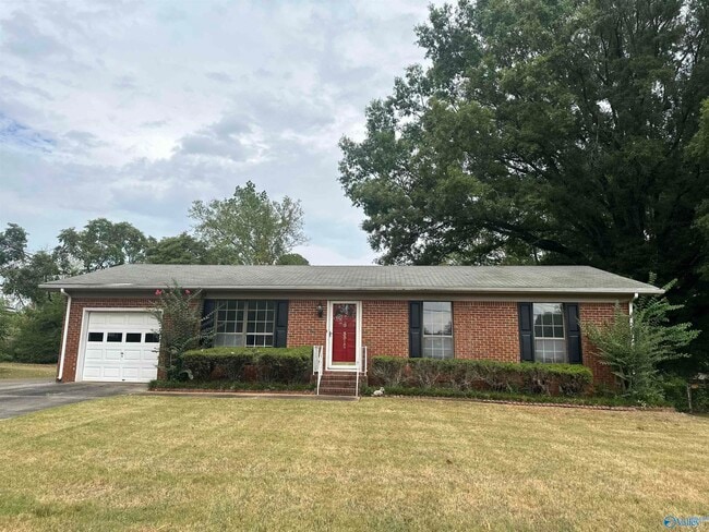 property at 3912 Richland Dr NW