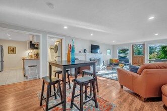 2 S Custer Rd in Spokane, WA - Building Photo - Building Photo