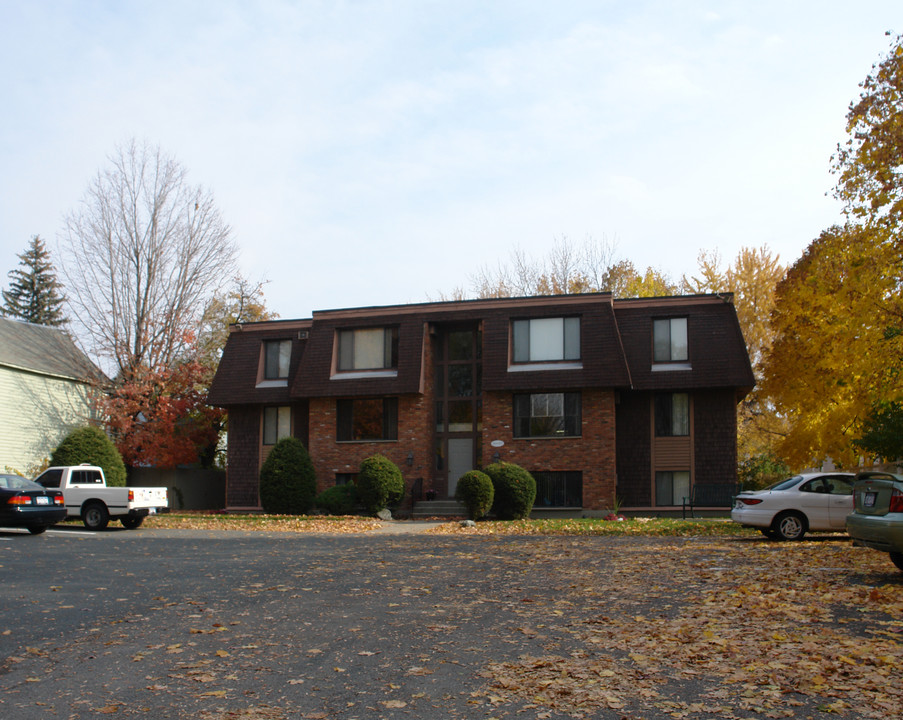 2257 Burdett Ave in Troy, NY - Building Photo