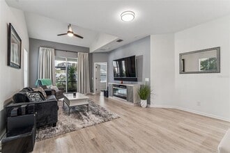 10659 Whittington Ct in Largo, FL - Building Photo - Building Photo