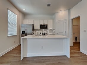 6786 Atlantic Bch Ave in Wesley Chapel, FL - Building Photo - Building Photo