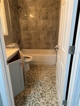 9009 Tudor Dr in Tampa, FL - Building Photo - Building Photo