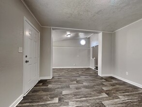 5150 Corsair Ave in Jacksonville, FL - Building Photo - Building Photo