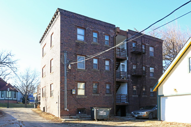 751 16th St in Des Moines, IA - Foto de edificio - Building Photo