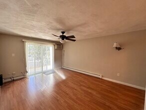 915 Edgell Rd, Unit 88 in Framingham, MA - Building Photo - Building Photo