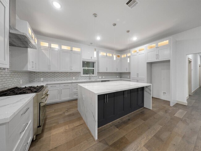 1209 Tabor St in Houston, TX - Building Photo - Building Photo