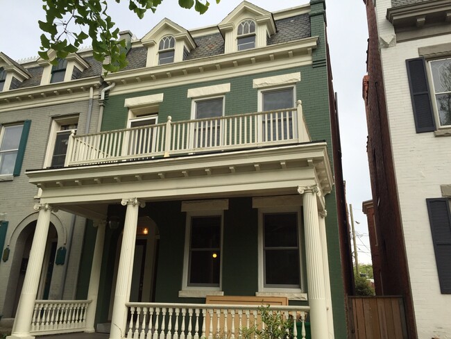 2213 Floyd Ave., Unit A (Upstairs) in Richmond, VA - Building Photo - Building Photo