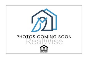 14020 SE Arista Dr in Milwaukie, OR - Building Photo
