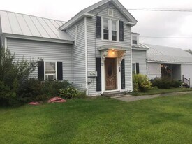 3 Hinckley Rd in Fairfield, ME - Building Photo