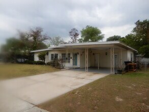 1400 Corbett Ln in Orlando, FL - Building Photo - Building Photo