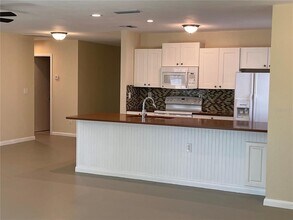 6185 DEMING Ave in North Port, FL - Building Photo - Building Photo