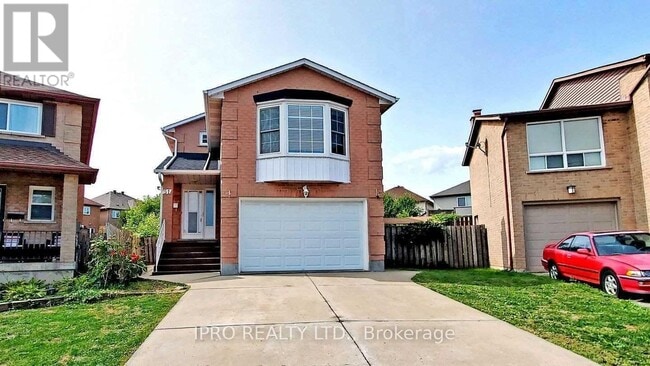 51 Russet Ct in Hamilton, ON - Building Photo - Building Photo