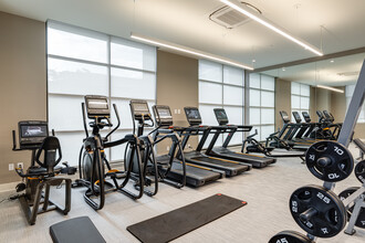 Big Sky Flats in Washington, DC - Building Photo - Lobby