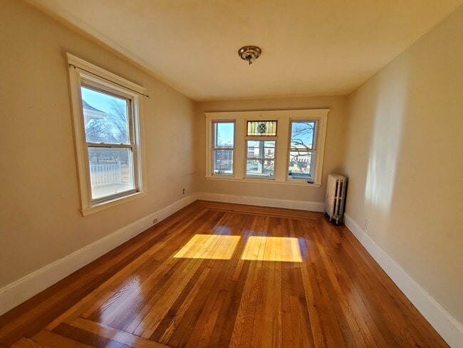 623 Fellsway, Unit 623 in Medford, MA - Foto de edificio - Building Photo