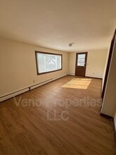 40 Frost Pl in Albany, NY - Building Photo - Building Photo