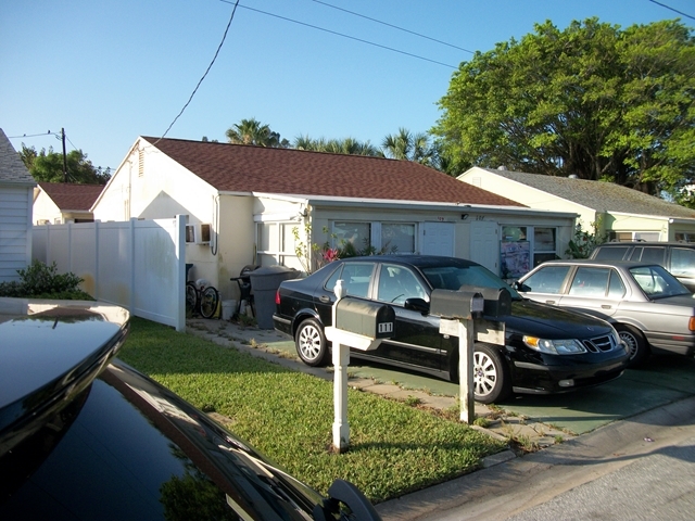 107 123rd Ave E in St. Petersburg, FL - Building Photo