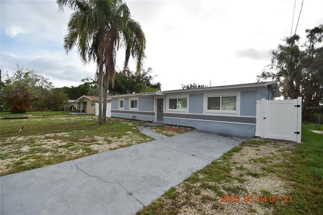 417 Country Club Dr in Oldsmar, FL - Building Photo - Building Photo