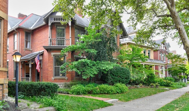 property at 952 Neil Ave