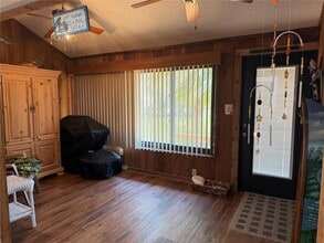 804 Palm Harbor Ct in Leesburg, FL - Foto de edificio - Building Photo