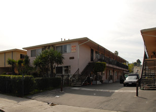 6046 Fayette St in Los Angeles, CA - Building Photo - Building Photo