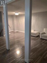 7022 Chigwel Ct in Mississauga, ON - Building Photo - Building Photo
