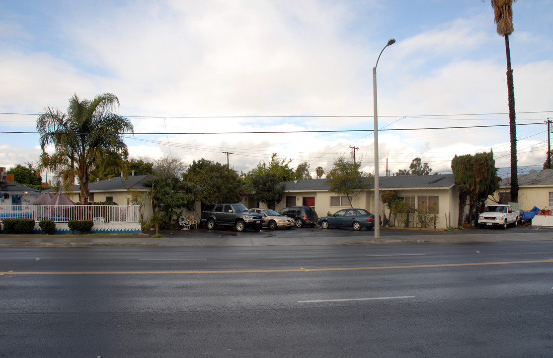 2817-2821 1/2 Mountain View Rd in El Monte, CA - Foto de edificio