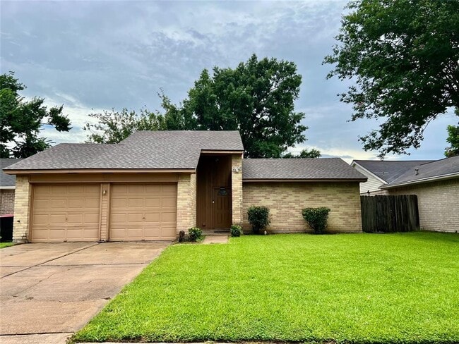 17310 Pastoria Dr
