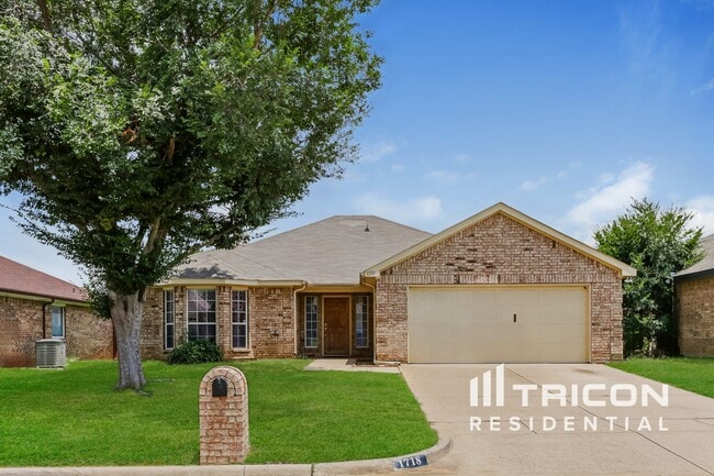 property at 1718 Martinique Dr