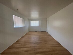 1124 Palomas Dr SE-Unit -B in Albuquerque, NM - Building Photo - Building Photo