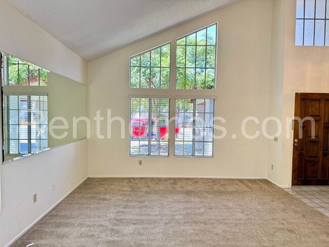 10515 Carrington Dr in San Diego, CA - Building Photo - Building Photo