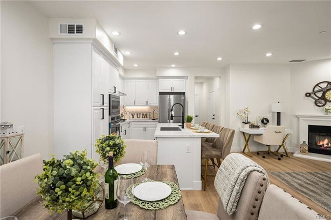 199 Groveland in Irvine, CA - Building Photo - Building Photo
