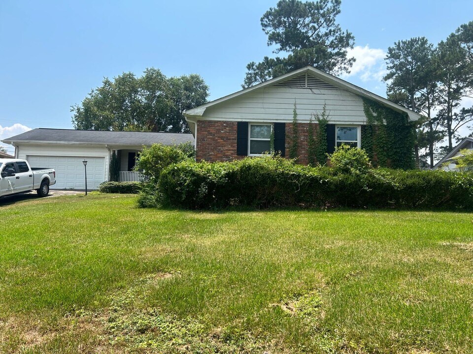 7201 Mountainbrook Dr in Columbia, SC - Building Photo
