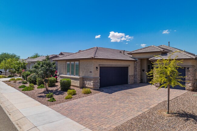 Legends at Rancho Cabrillo in Peoria, AZ - Building Photo - Building Photo
