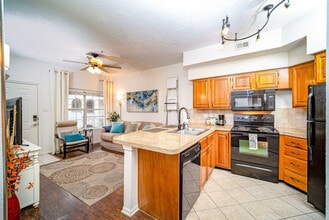 3308 Parliament Cove in Lago Vista, TX - Building Photo - Building Photo