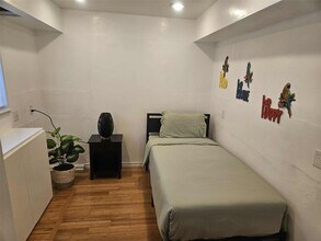 812 Marlin St in Hitchcock, TX - Building Photo - Building Photo