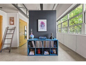 111 E Franklin Ave-Unit -211 in Minneapolis, MN - Building Photo - Building Photo