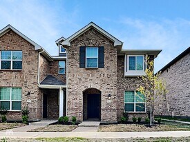 1272 Alamo Dr, Unit 307 in Flower Mound, TX - Building Photo